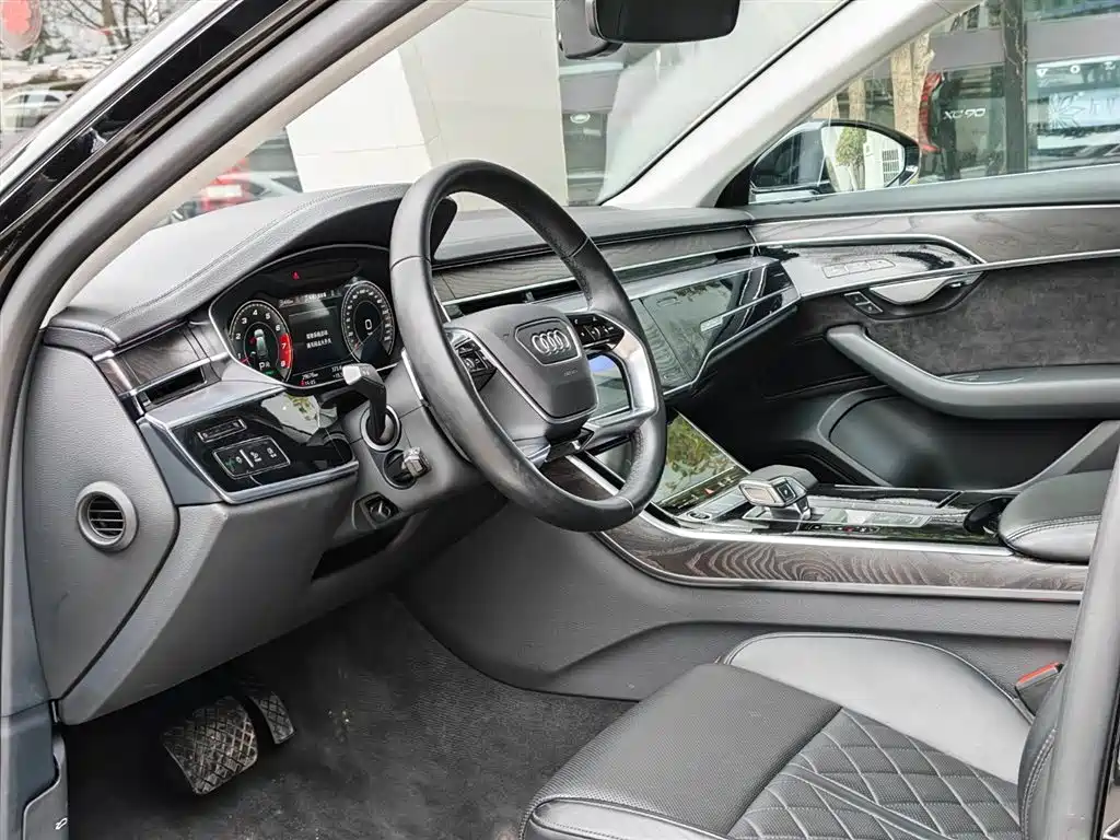 Audi A8 2021