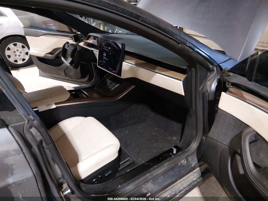 Tesla Model S 2021