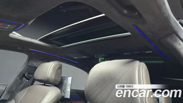 Audi A8 2021