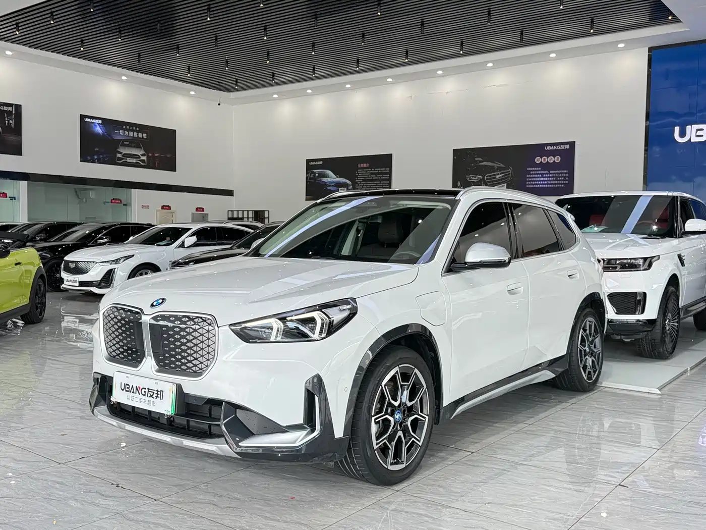 BMW iX1 2023