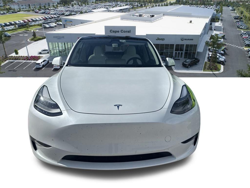 Tesla Model Y 2024
