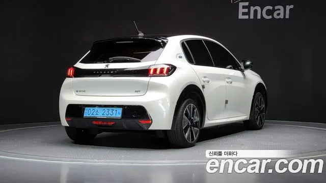 Peugeot 208 2022