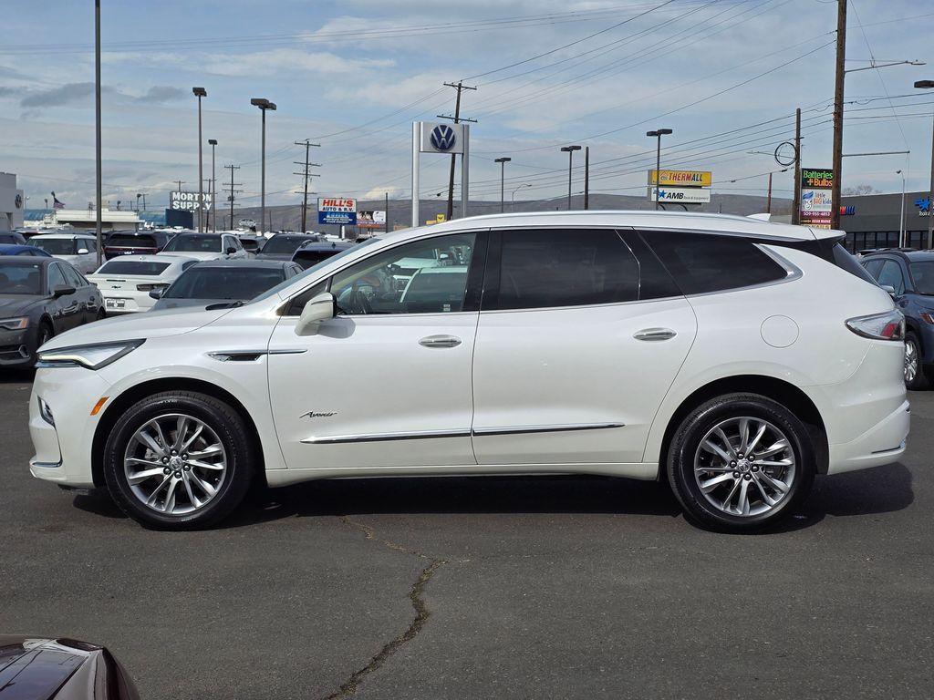 Buick Enclave 2023