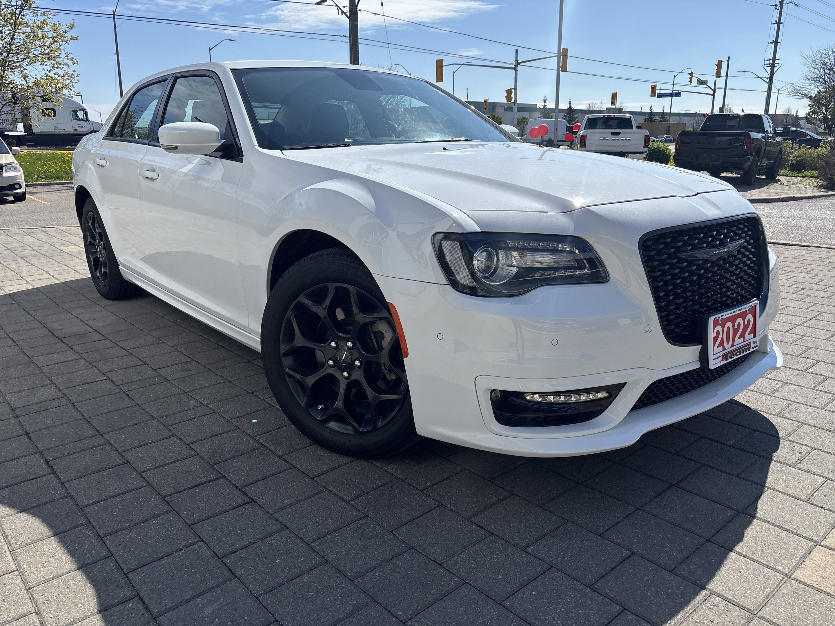 Chrysler 300 2022