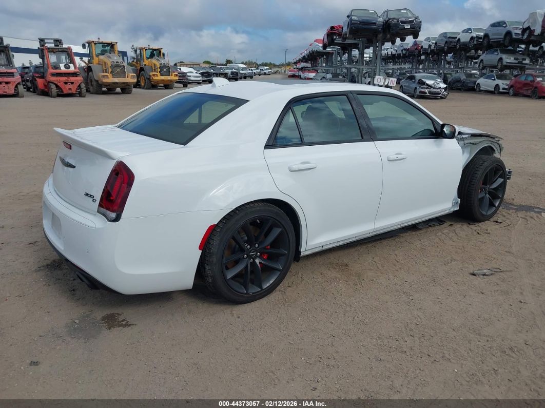 Chrysler 300 2023
