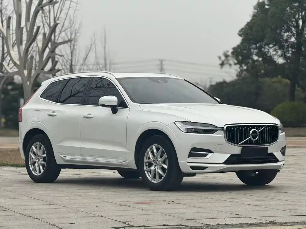Volvo XC60 2021