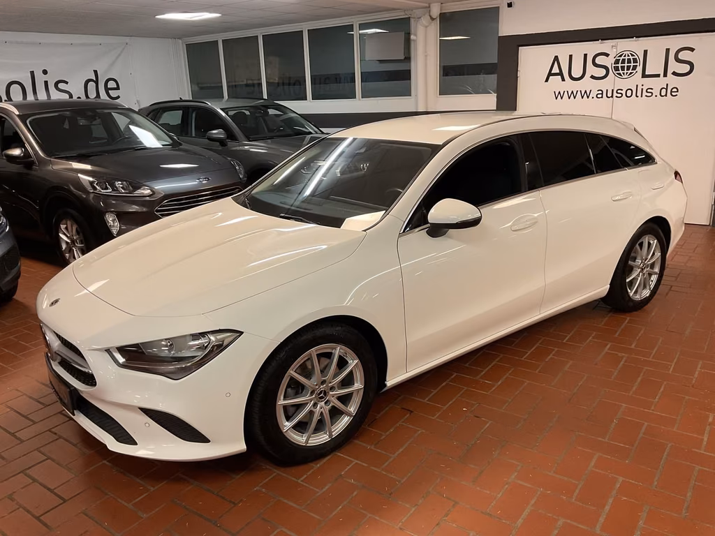 Mercedes-Benz CLA 180 SHOOTING BRAKE 2022