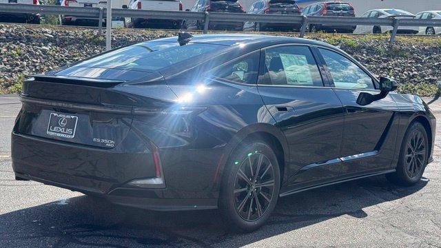 Lexus ES 2026