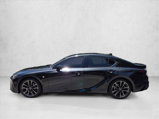 Lexus IS 2025