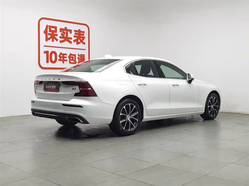 Volvo S60 2022