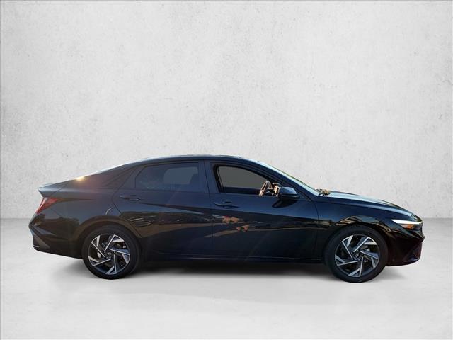 Hyundai Elantra 2025