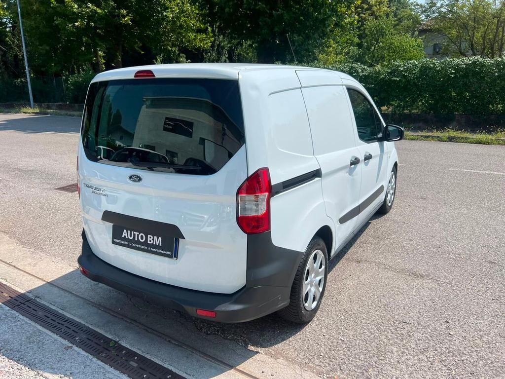 Ford Tourneo Courier 2021