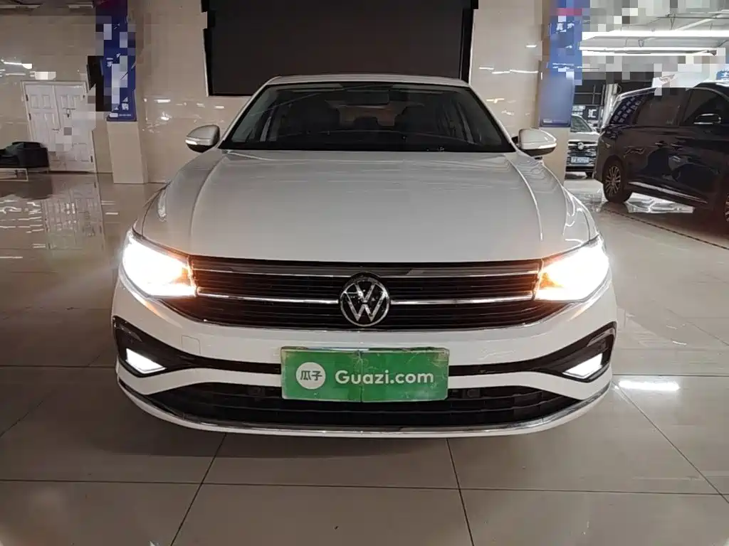 Volkswagen Bora 2024