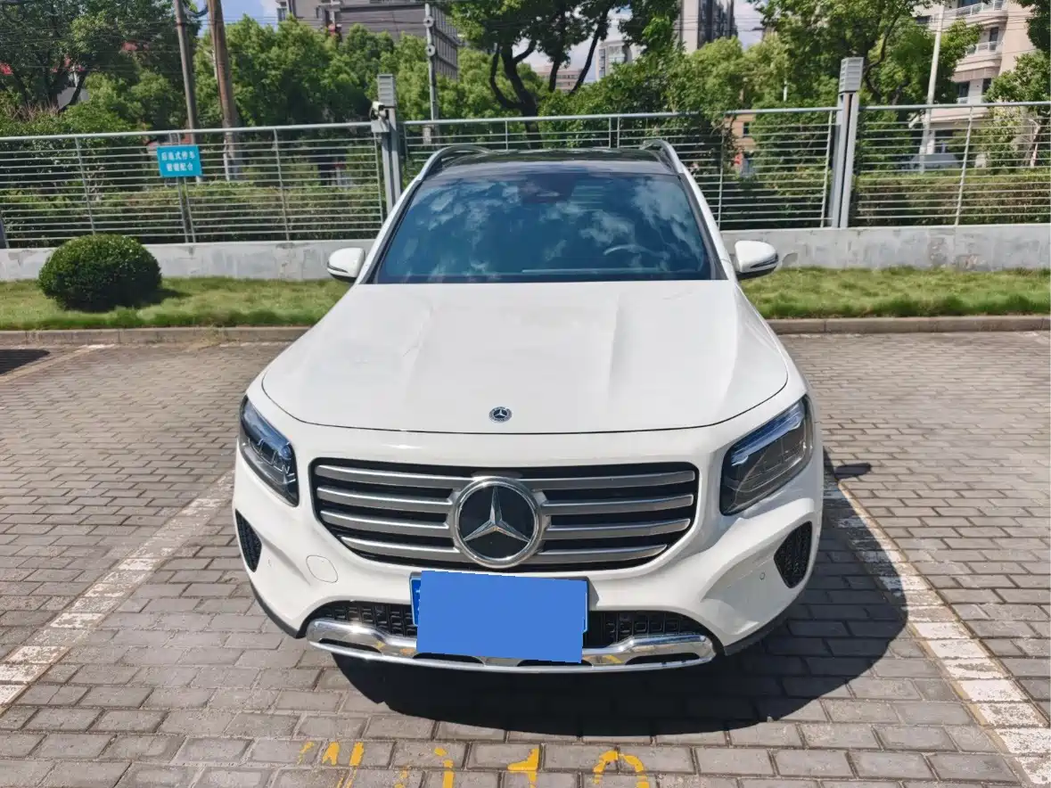Mercedes-Benz GLB 2024