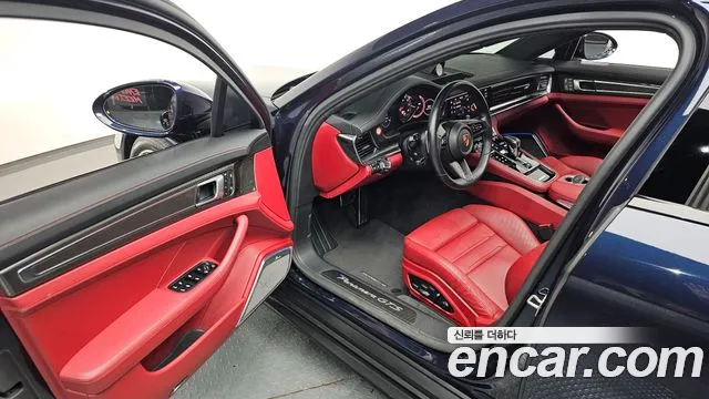 Porsche Panamera 2022