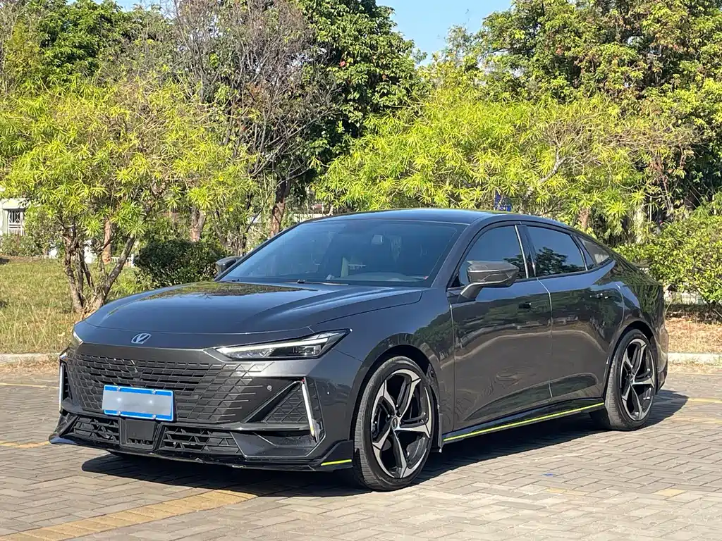Changan UNI-V 2022