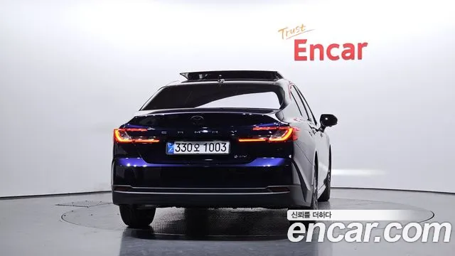 Toyota Camry 2025