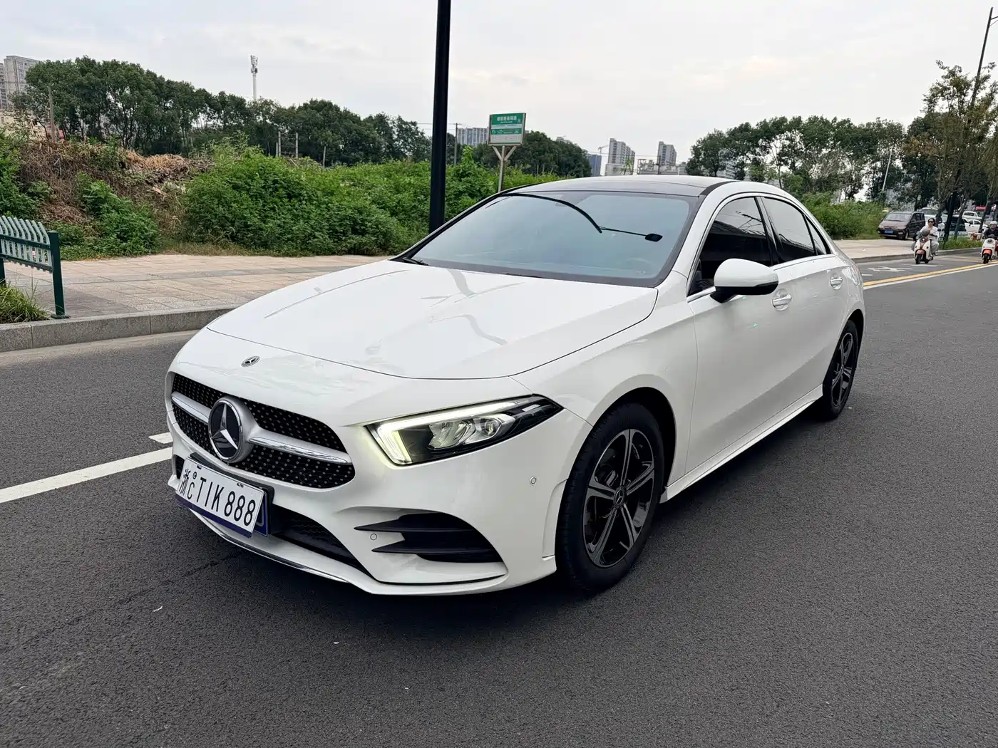 Mercedes-Benz A-Класс 2022