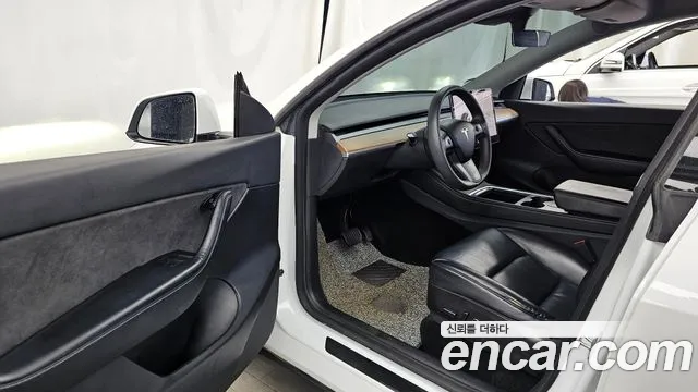 Tesla Model Y 2021