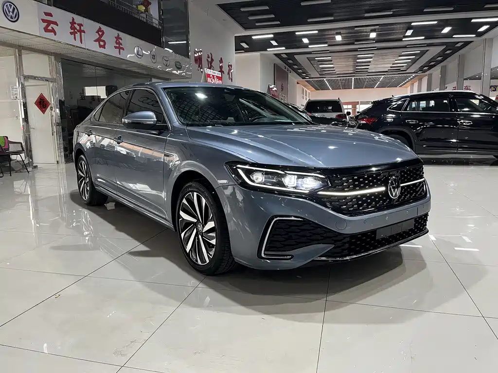 Volkswagen Passat 2021
