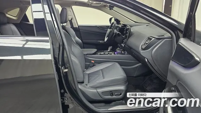 Lexus NX 2024