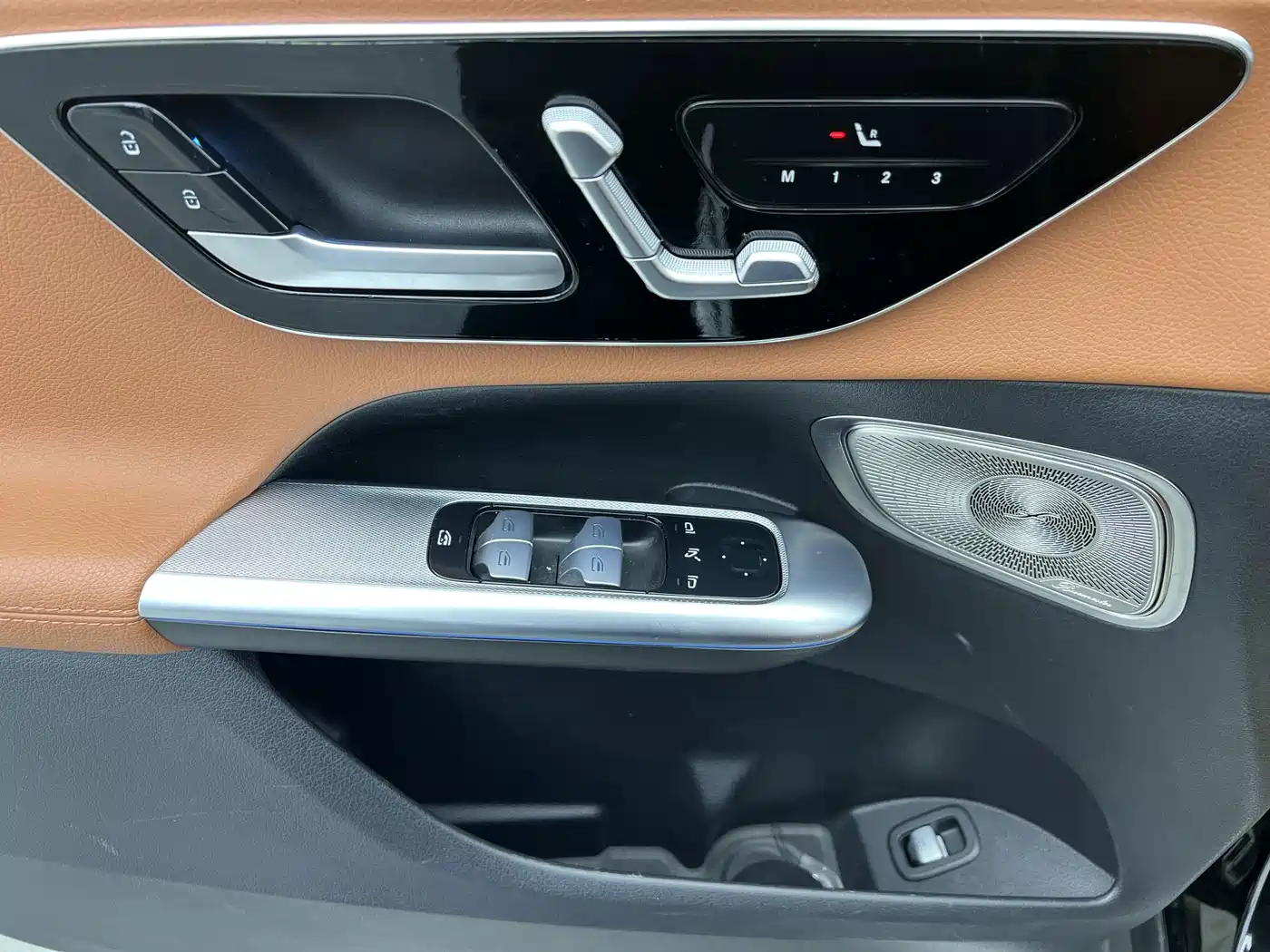 Mercedes-Benz GLC 2023