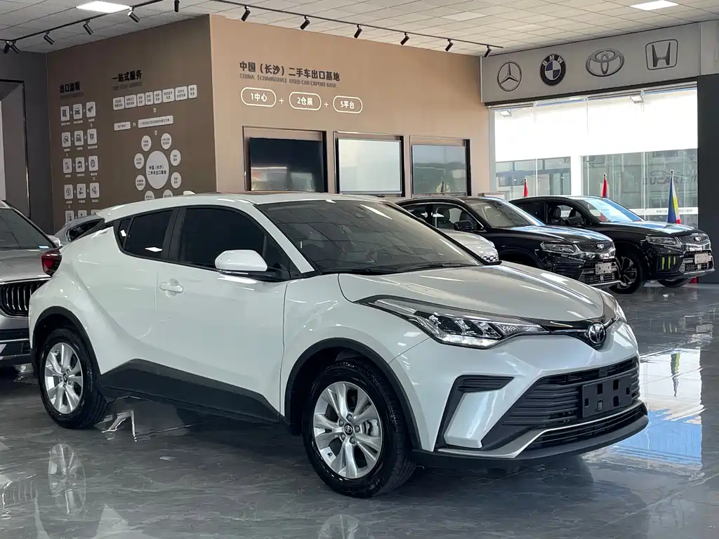 Toyota Izoa 2021