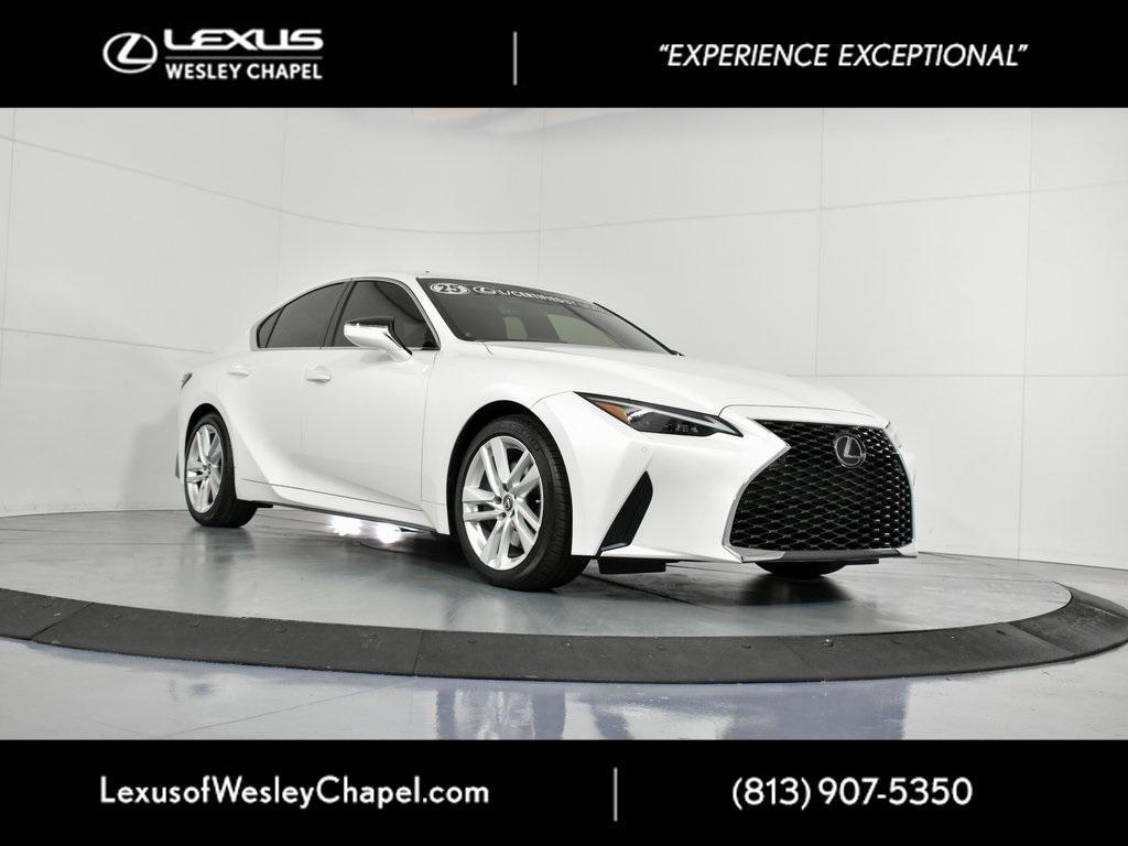 Lexus IS 300 2025