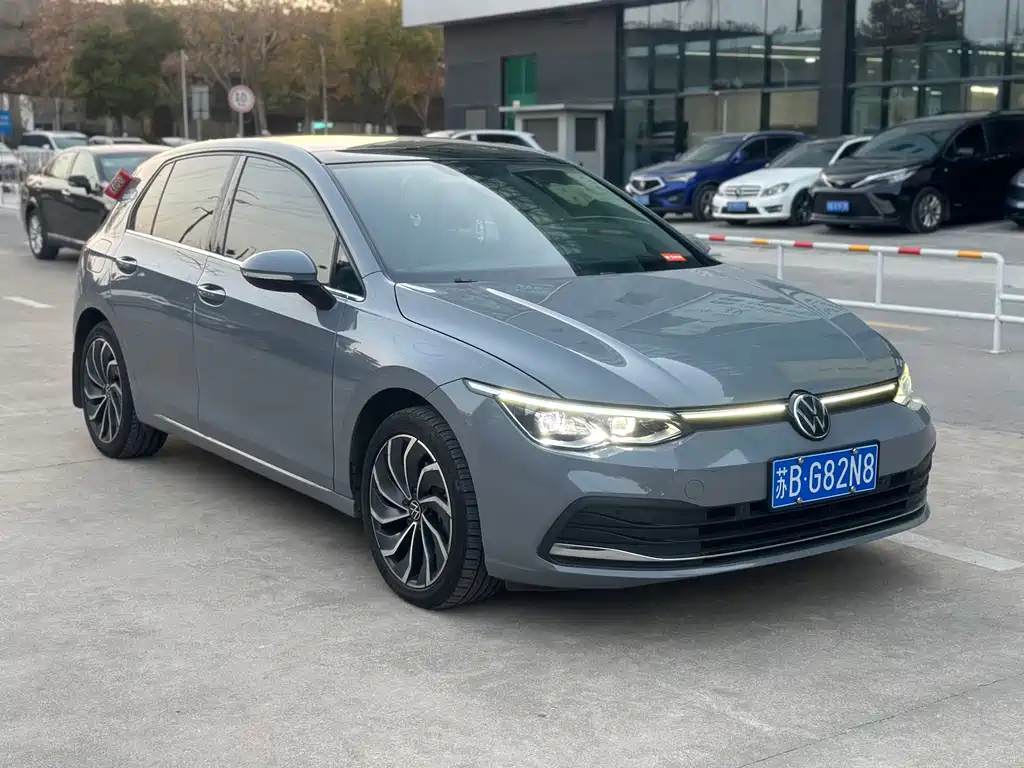 Volkswagen Golf 2022