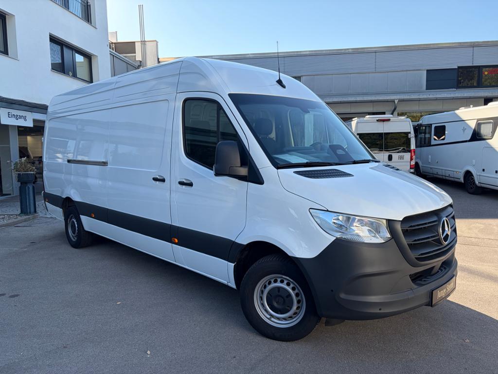Mercedes-Benz SPRINTER 2025