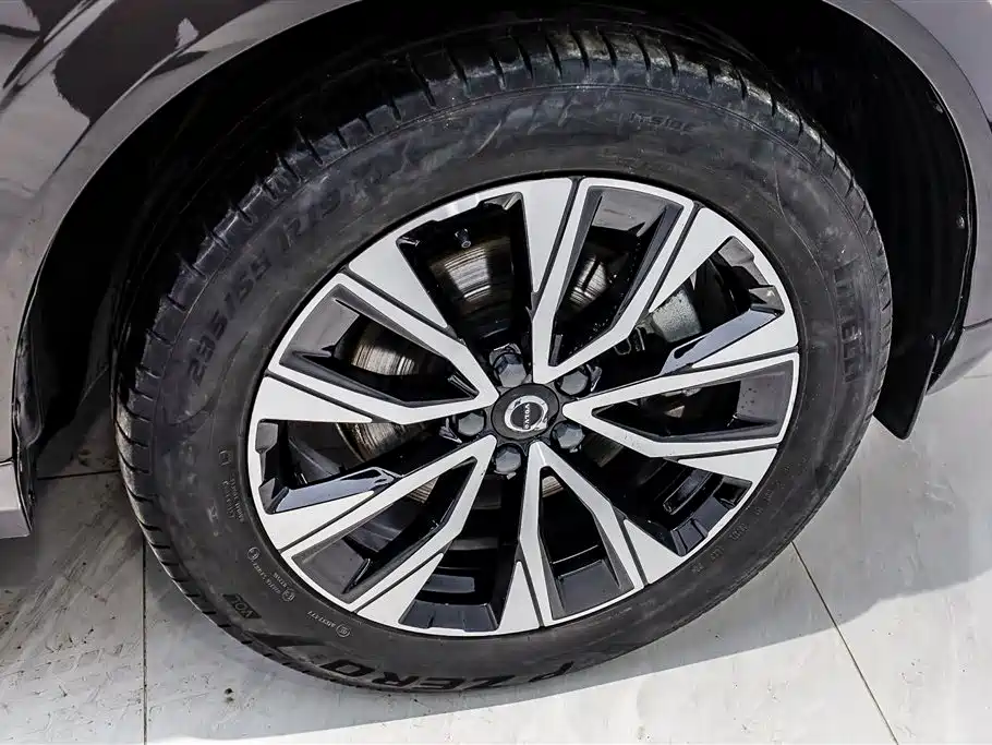Volvo XC60 2023