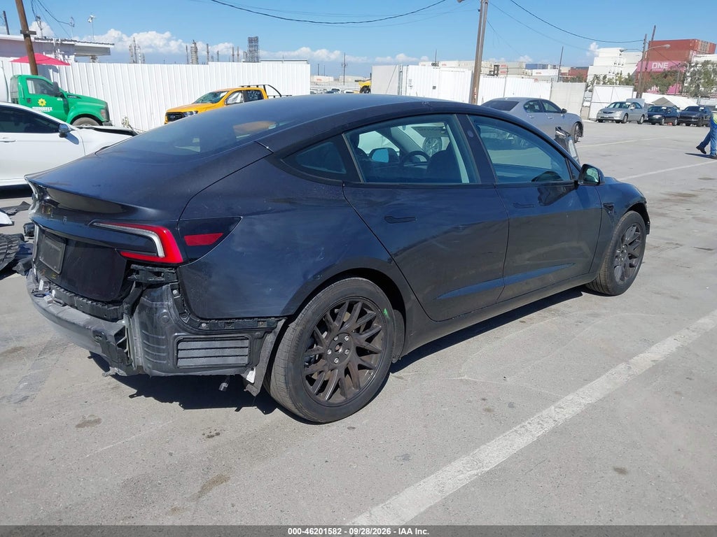 Tesla Model 3 2025