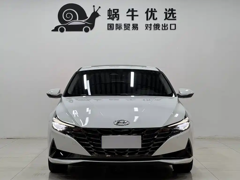 Hyundai Elantra 2023