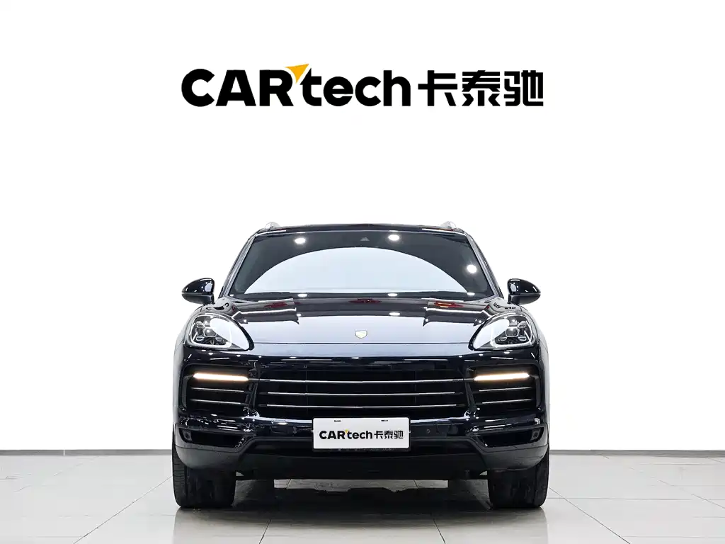 Porsche Cayenne 2021