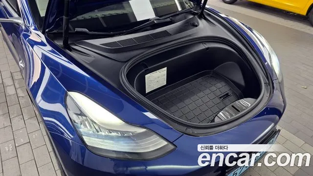 Tesla Model 3 2020
