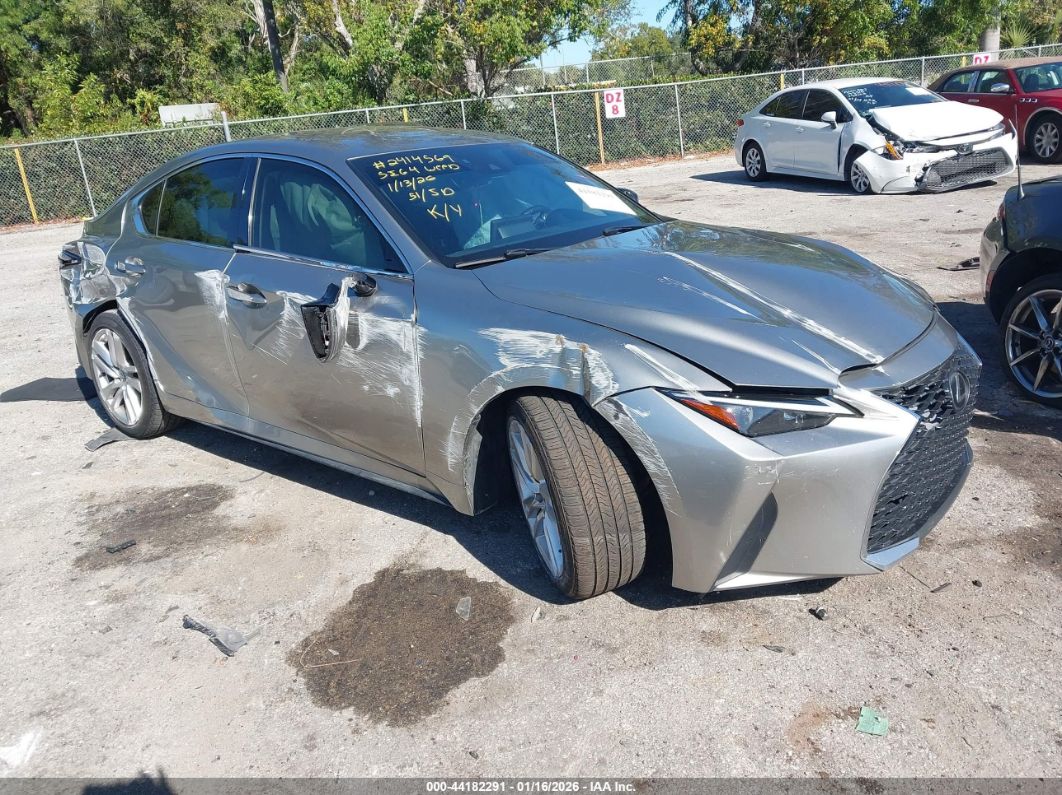 Lexus IS 300 2021