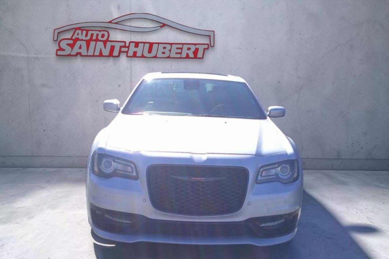 Chrysler 300 2023