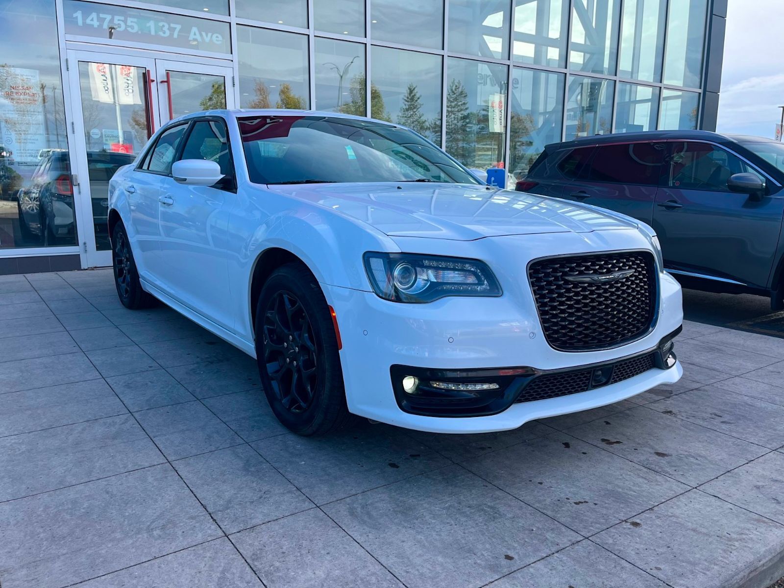 Chrysler 300 2023