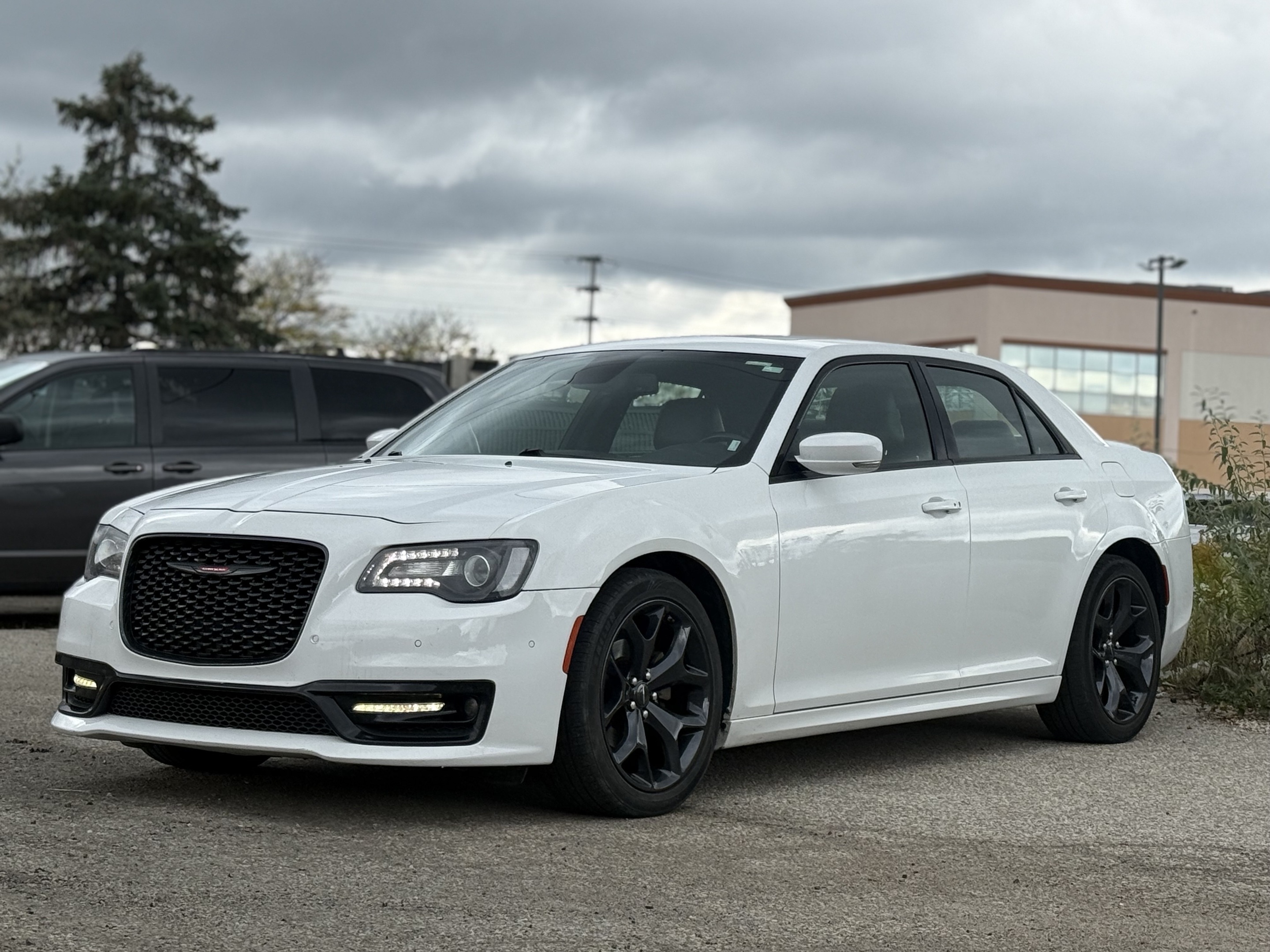 Chrysler 300 2022