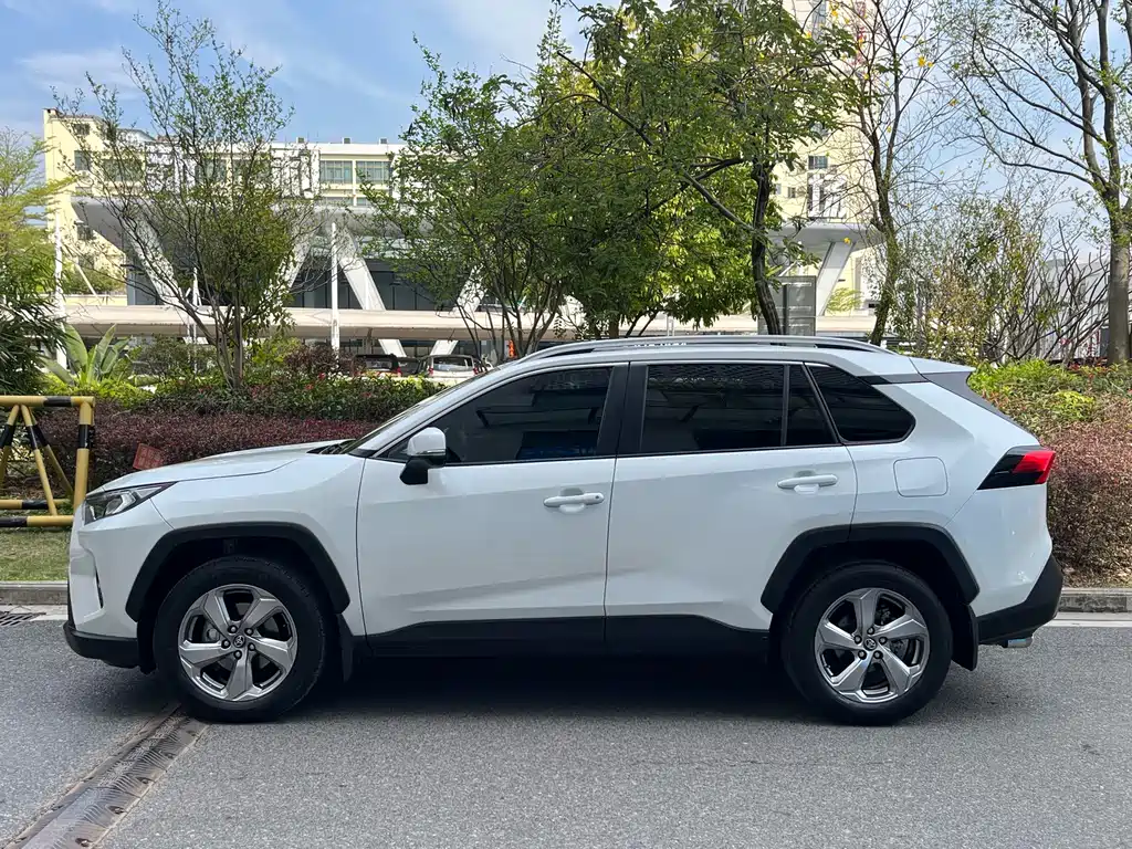 Toyota RAV4 2022