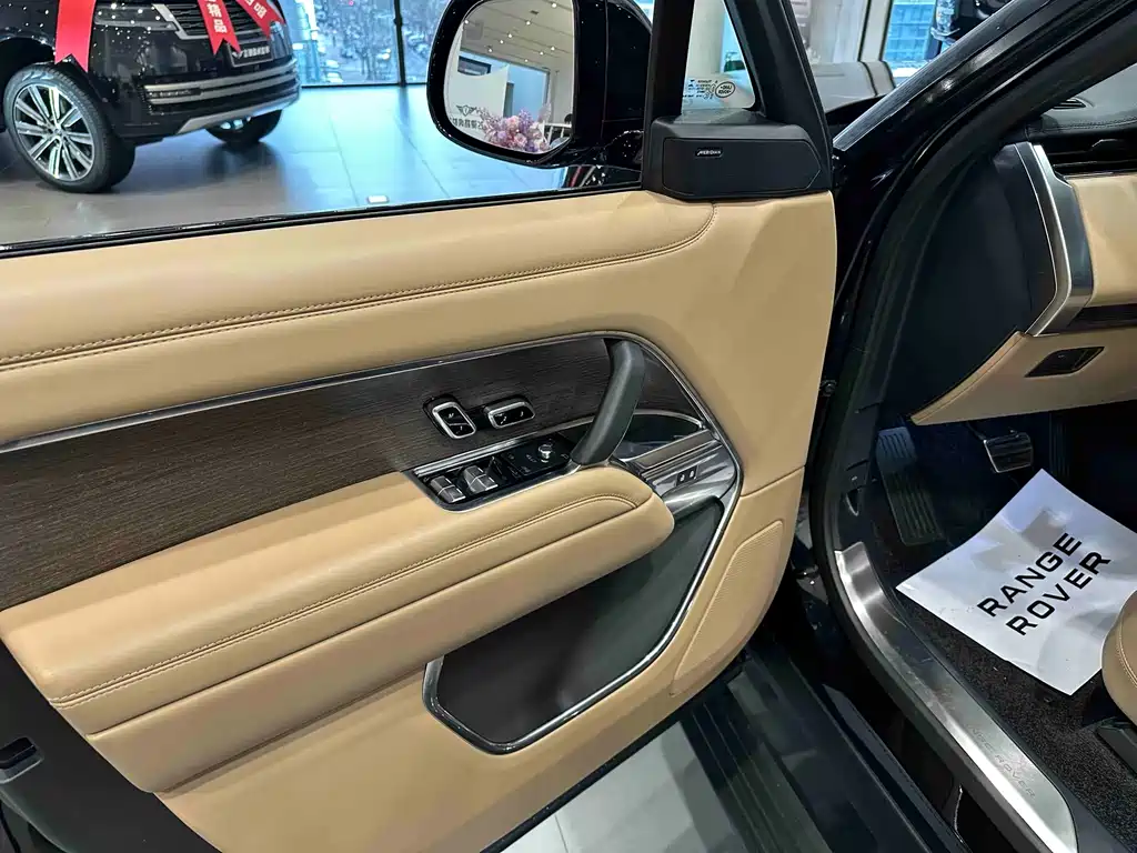 Land Rover Range Rover 2024