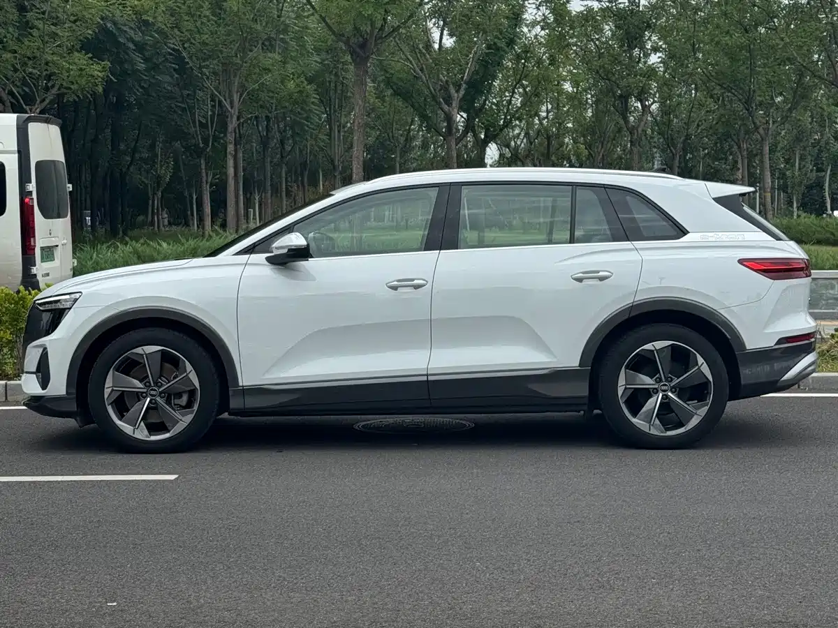 Audi Q5 e-tron 2022