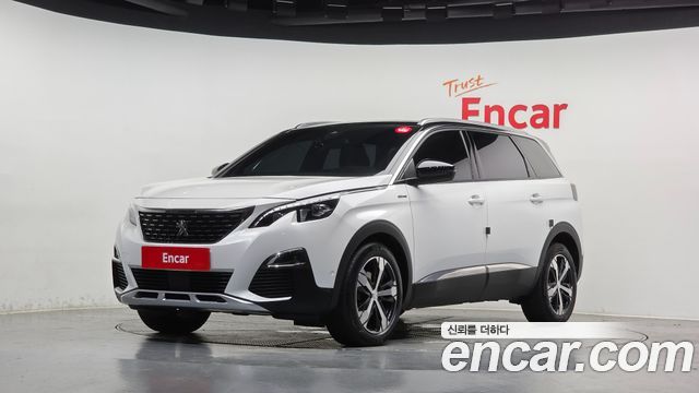 Peugeot 5008 2021