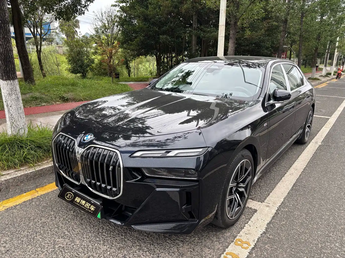 BMW i7 2023