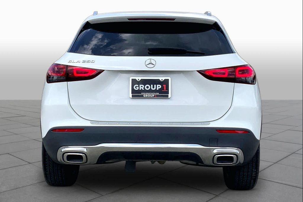 Mercedes-Benz GLA 250 2021