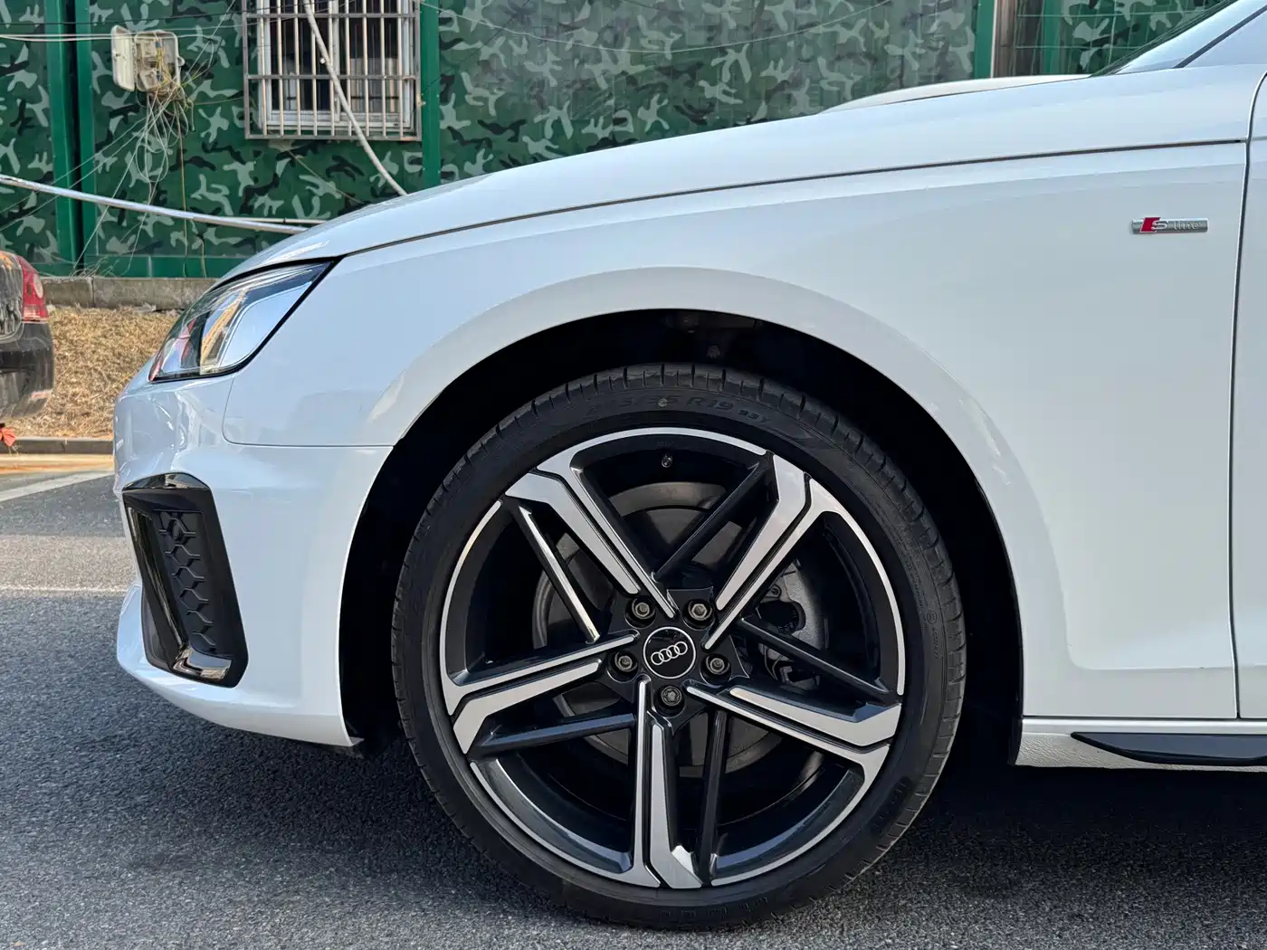 Audi A4 2024