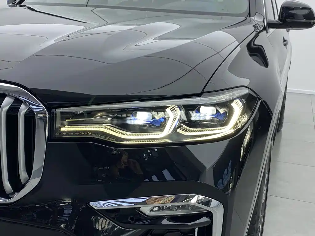 BMW X7 2022