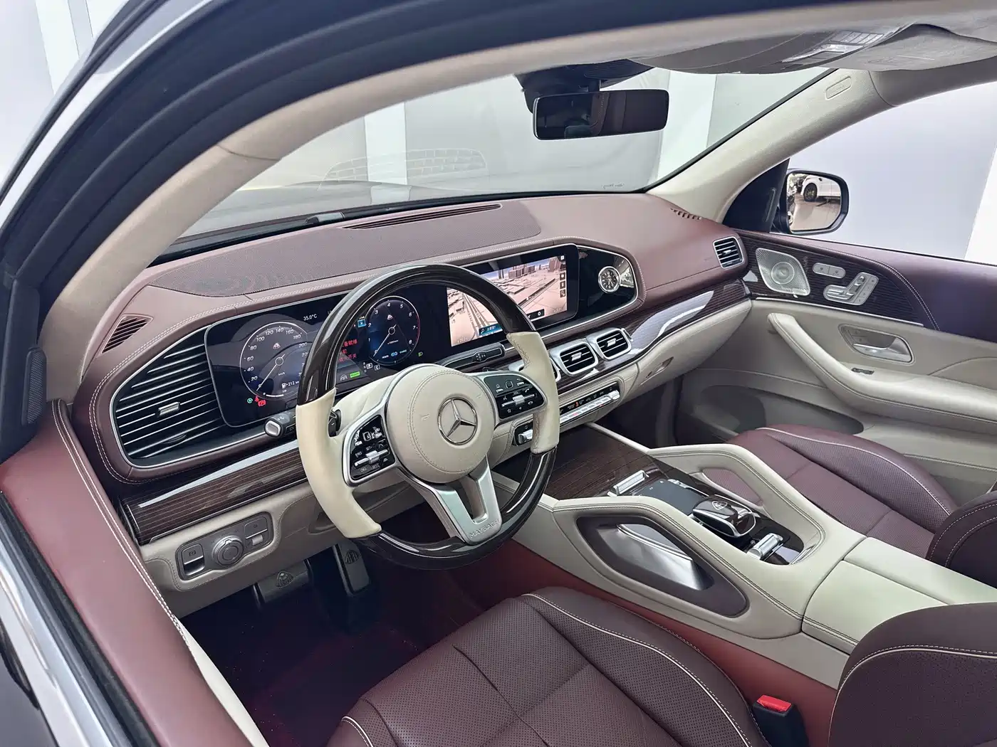 Mercedes-Benz Maybach GLS 2023