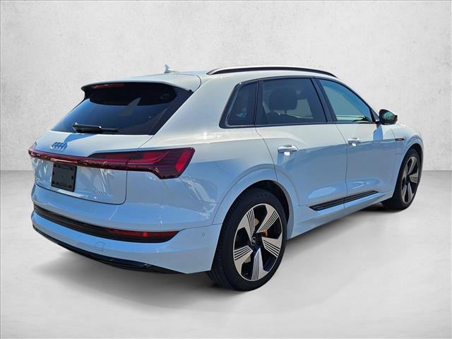 Audi e-tron 2023