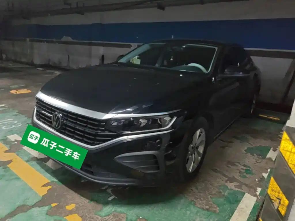 Volkswagen Passat 2025